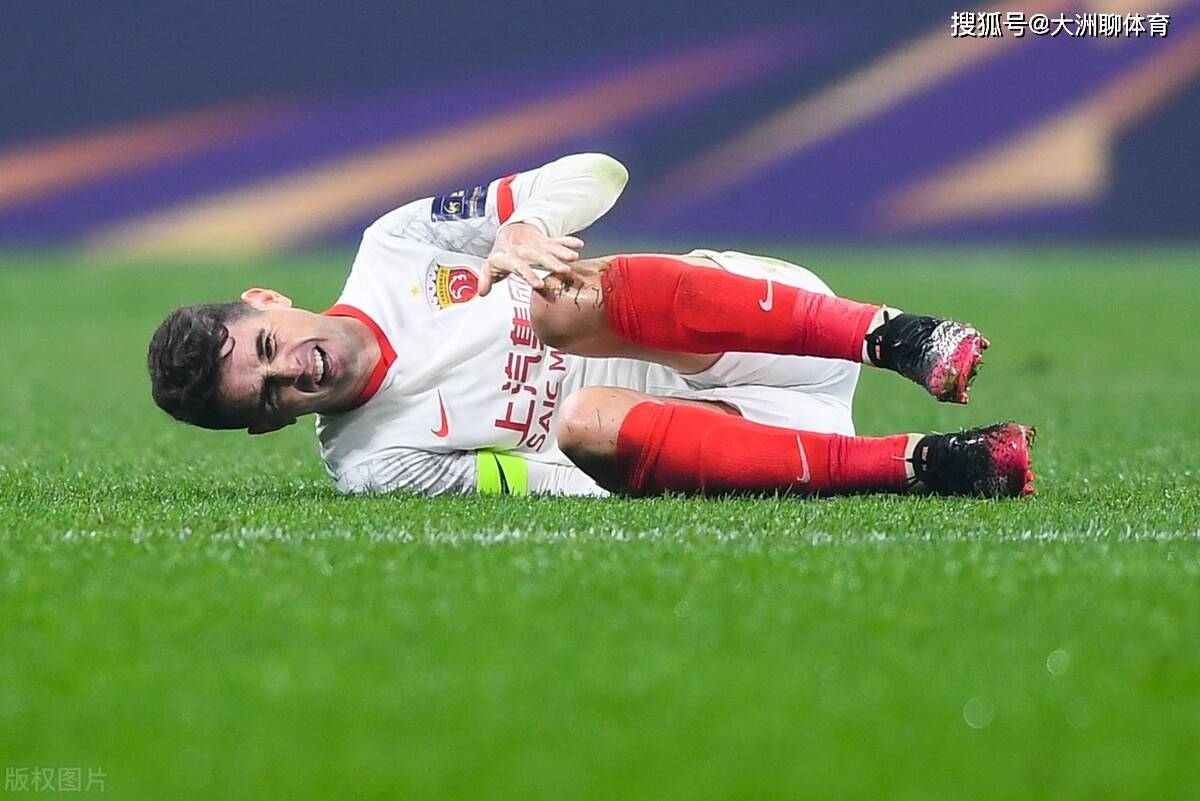 包含亚冠倒计时，马德里竞技关键时刻主帅复盘，细节引发关注，球迷炸锅，轮换策略成焦点的词条